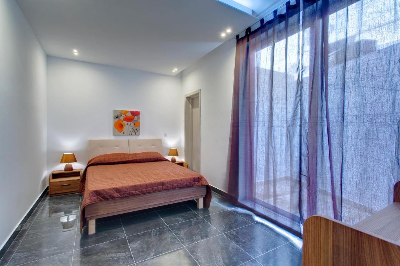 Chalet Apartments Sliema Luaran gambar